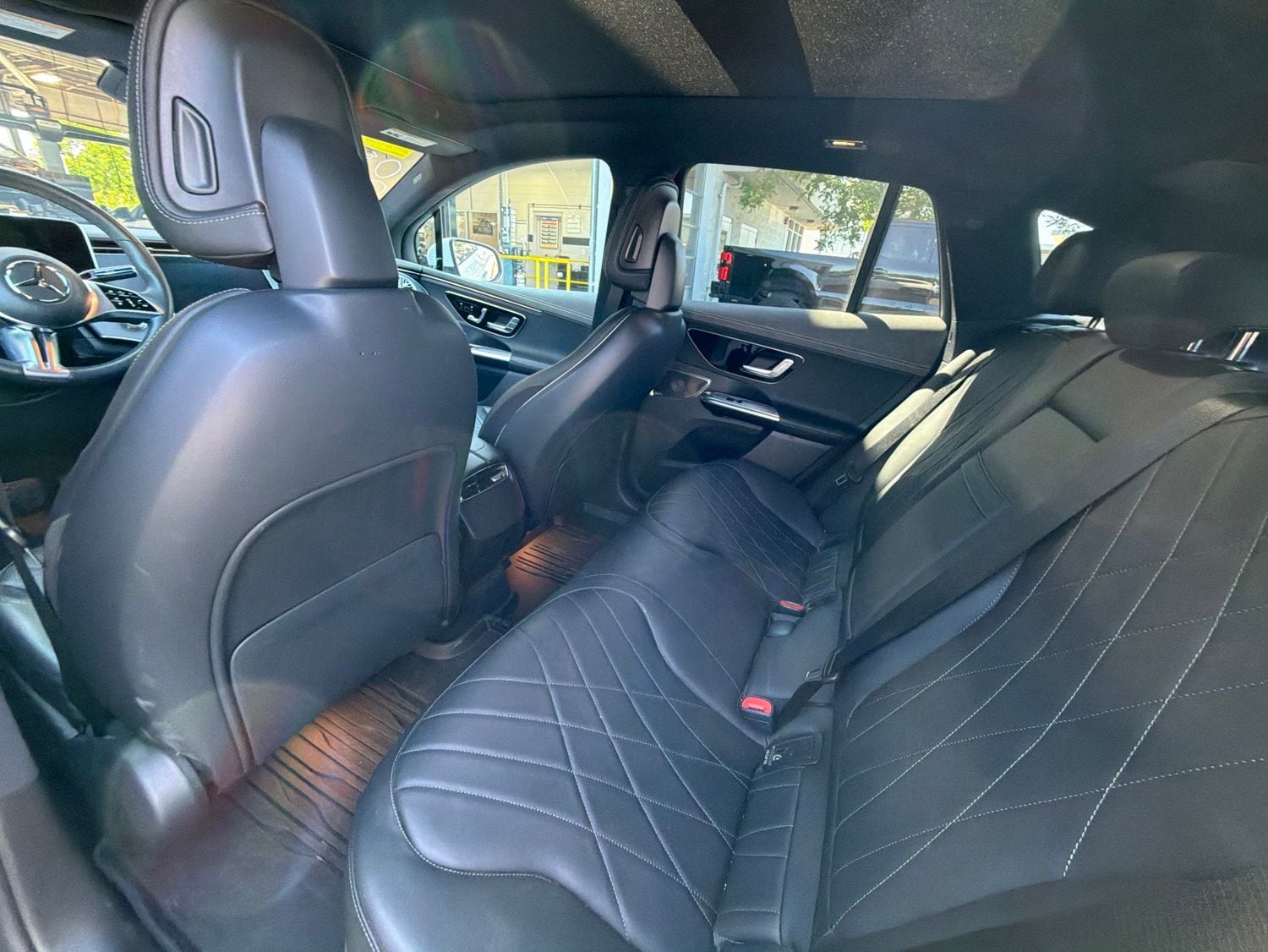 2023 Mercedes-Benz EQE 350 SUV photo 3
