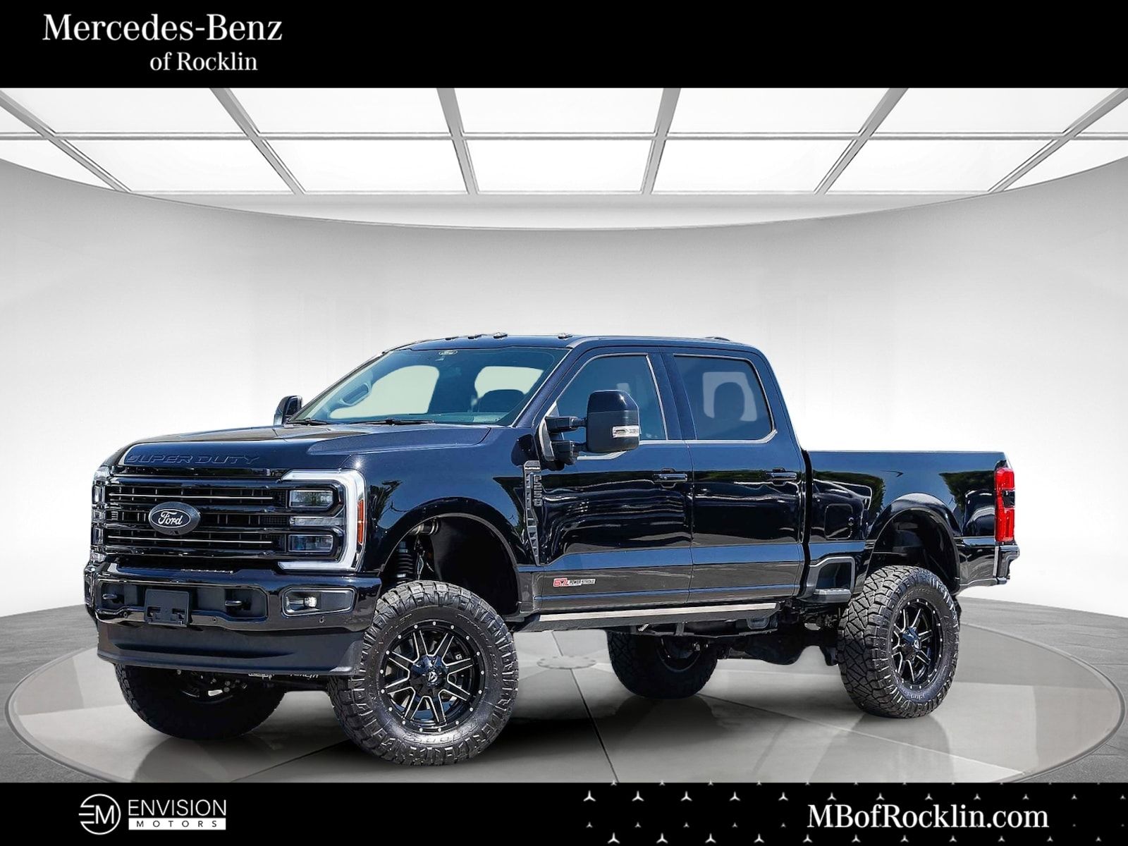 2025 Ford F-250 Platinum 4x4 Crew Cab 8' Box's photo