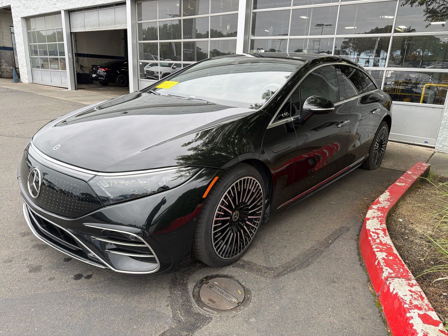 2023 Mercedes-Benz EQS 450 photo 2