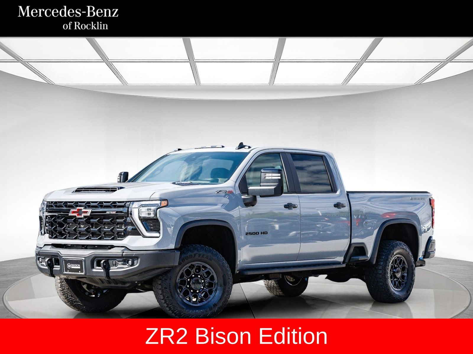 2024 Chevrolet Silverado HD ZR2 4WD Crew Cab Standard Box's photo