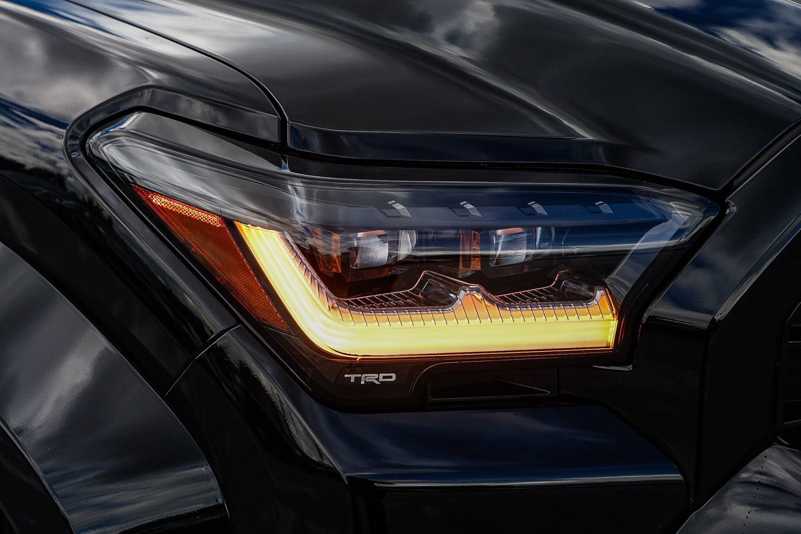 2025 Toyota 4Runner i-Force MAX Hybrid TRD Pro photo 6