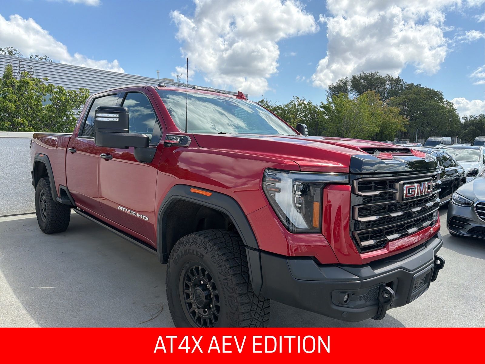2024 GMC Sierra 2500HD AT4X photo 2