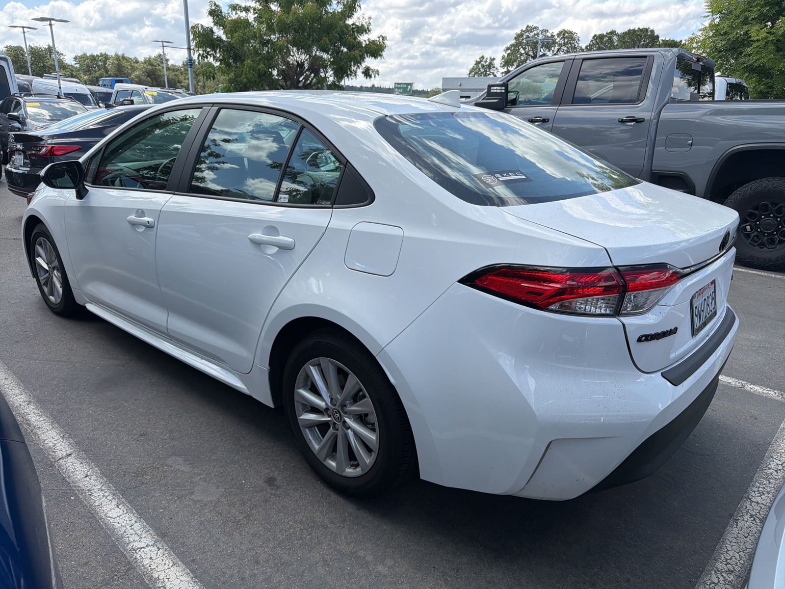 2026 Toyota Corolla LE photo 4