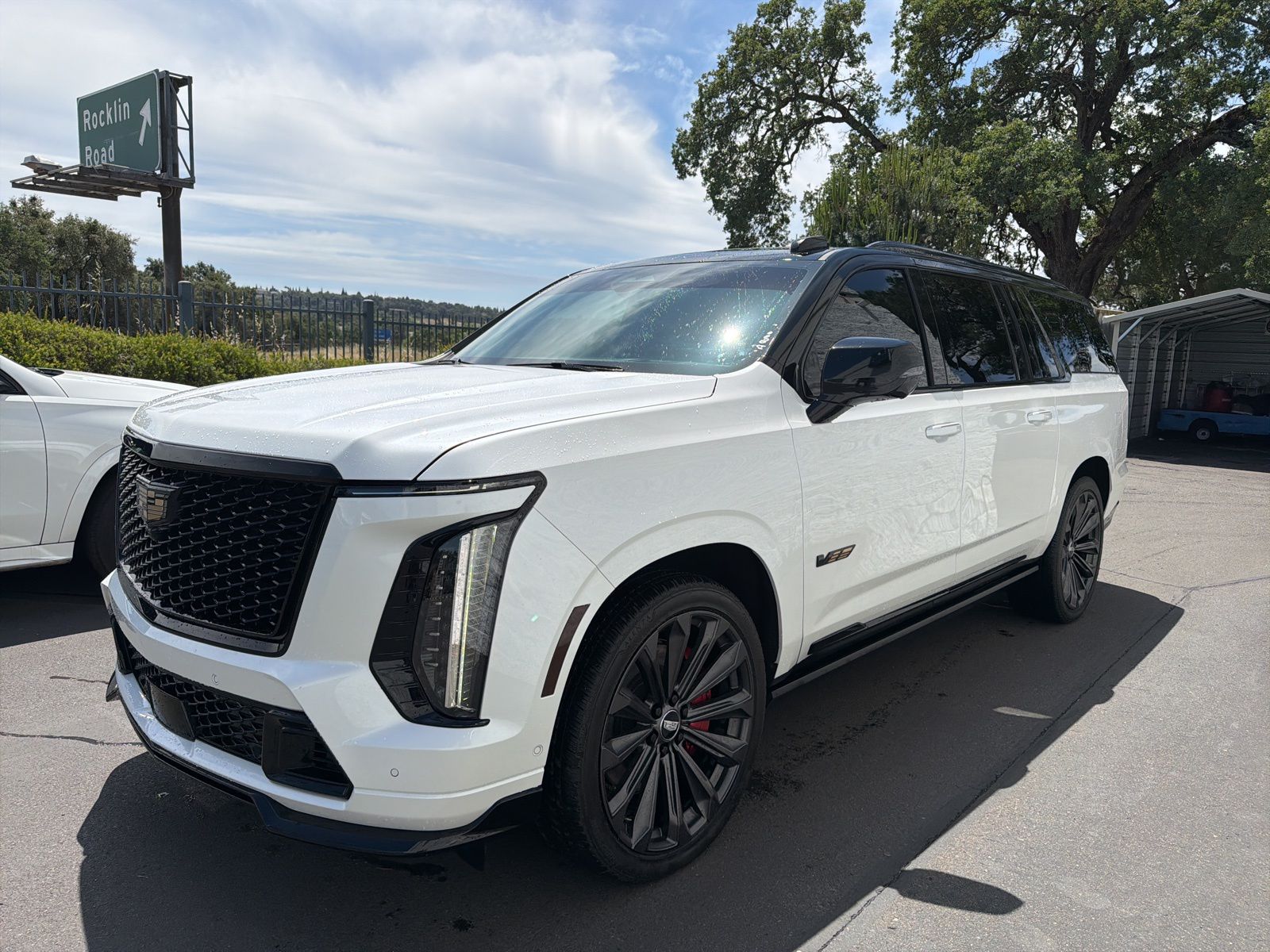 2025 Cadillac Escalade ESV V-Series photo 3