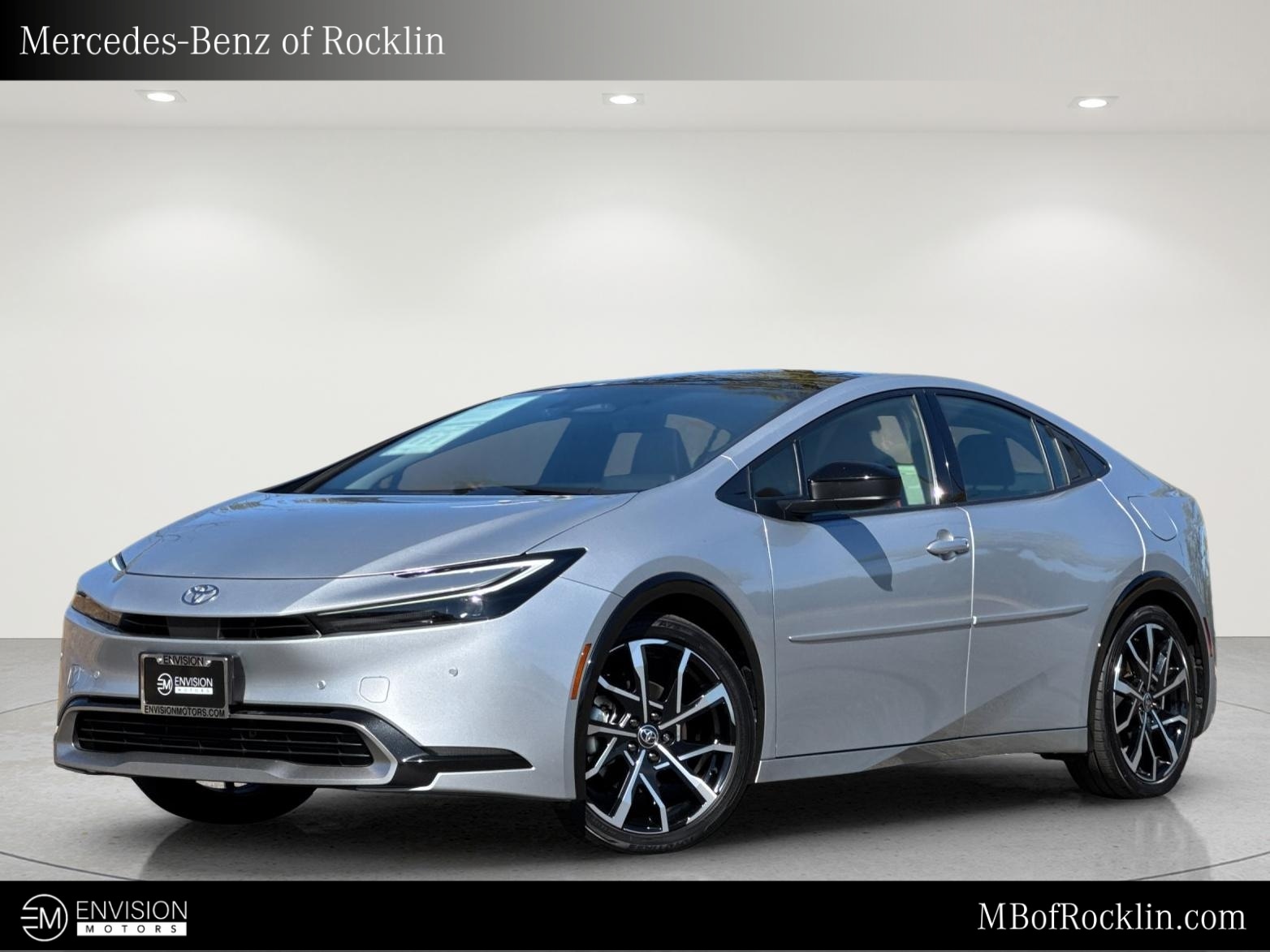 Cutting Edge 2025 Toyota Prius Plug-In Hybrid Hatchback Front-Wheel Drive Continuously Variable Transmission