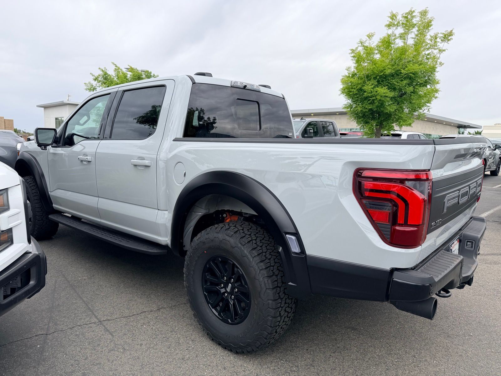 2026 Ford F-150 Raptor photo 4