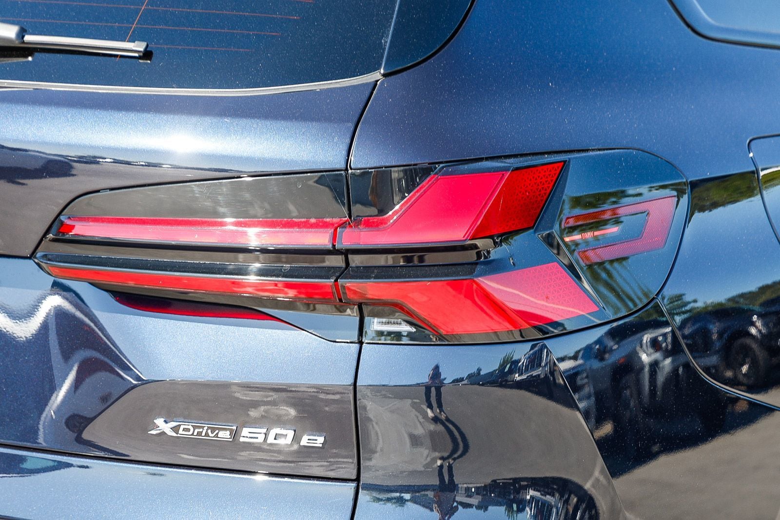 2026 BMW X5 xDrive50e photo 3