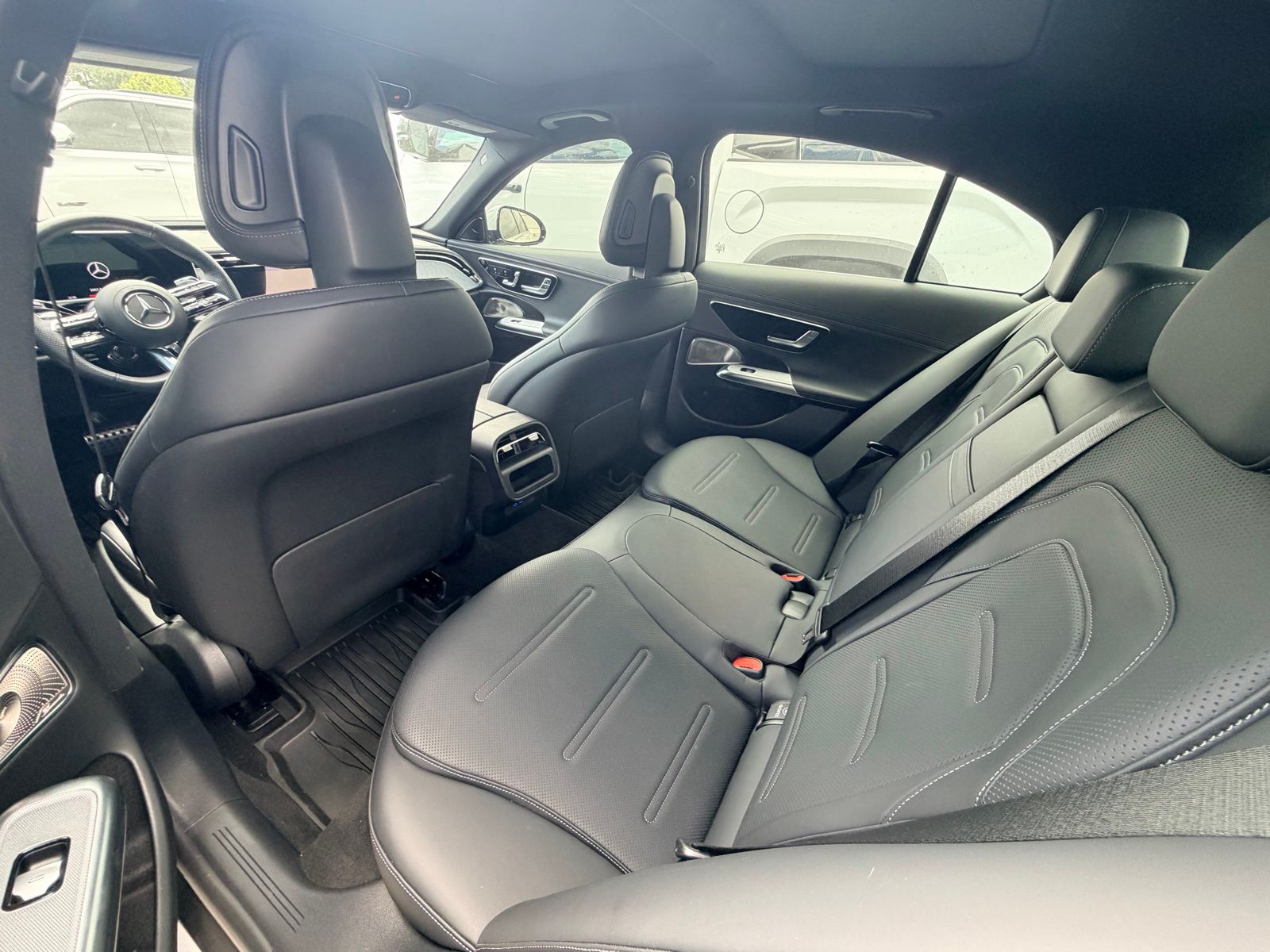 2025 Mercedes-Benz E-Class E 53 AMGÂ® photo 3