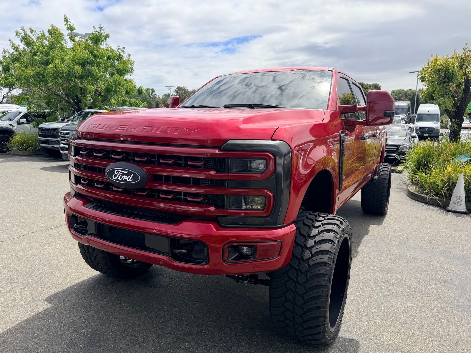 2024 Ford F-250SD Platinum photo 2