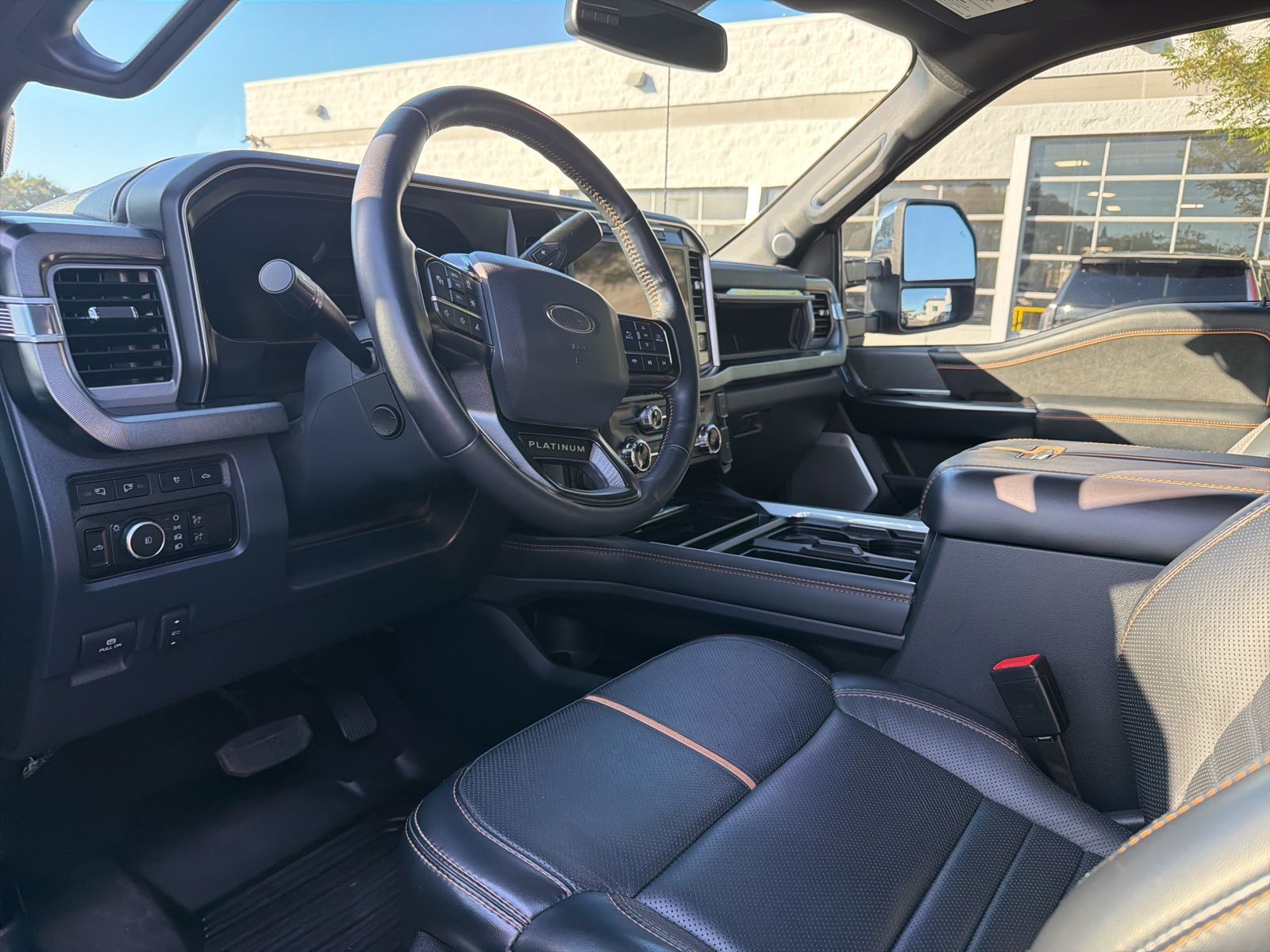 2024 Ford F-250SD Platinum photo 2
