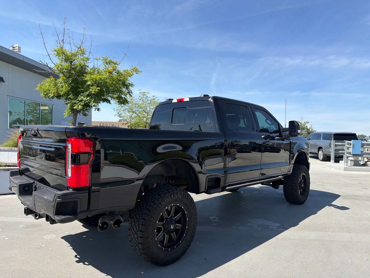 2025 Ford F-250SD Platinum photo 6