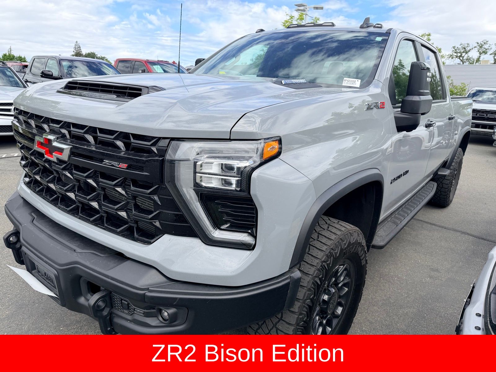 2024 Chevrolet Silverado 2500HD ZR2 photo 2