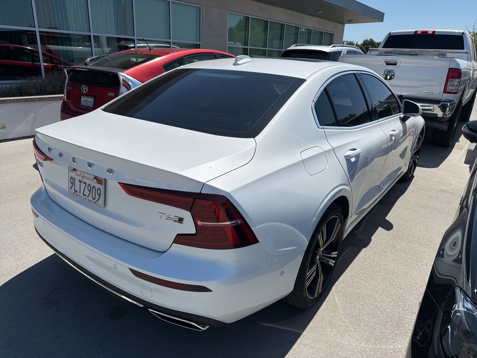 2019 Volvo S60 T6 Inscription photo 3