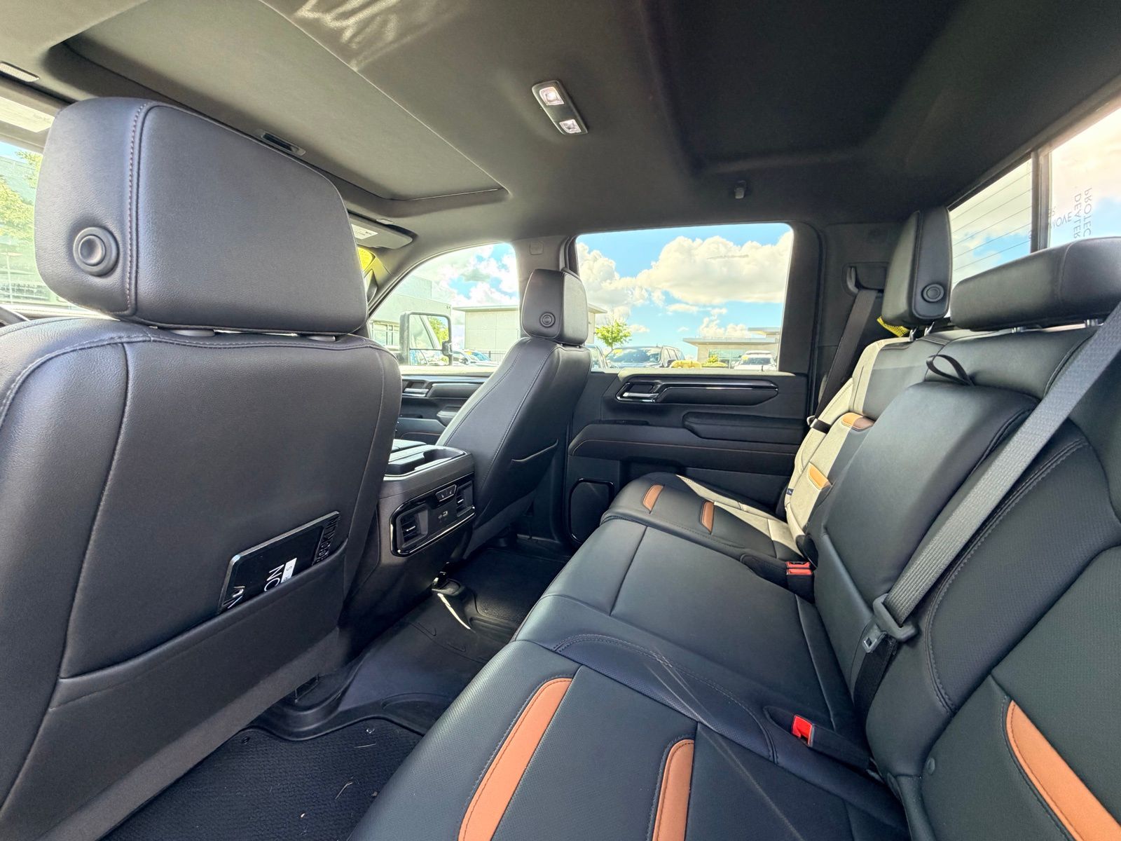 2024 GMC Sierra 2500HD AT4 photo 6