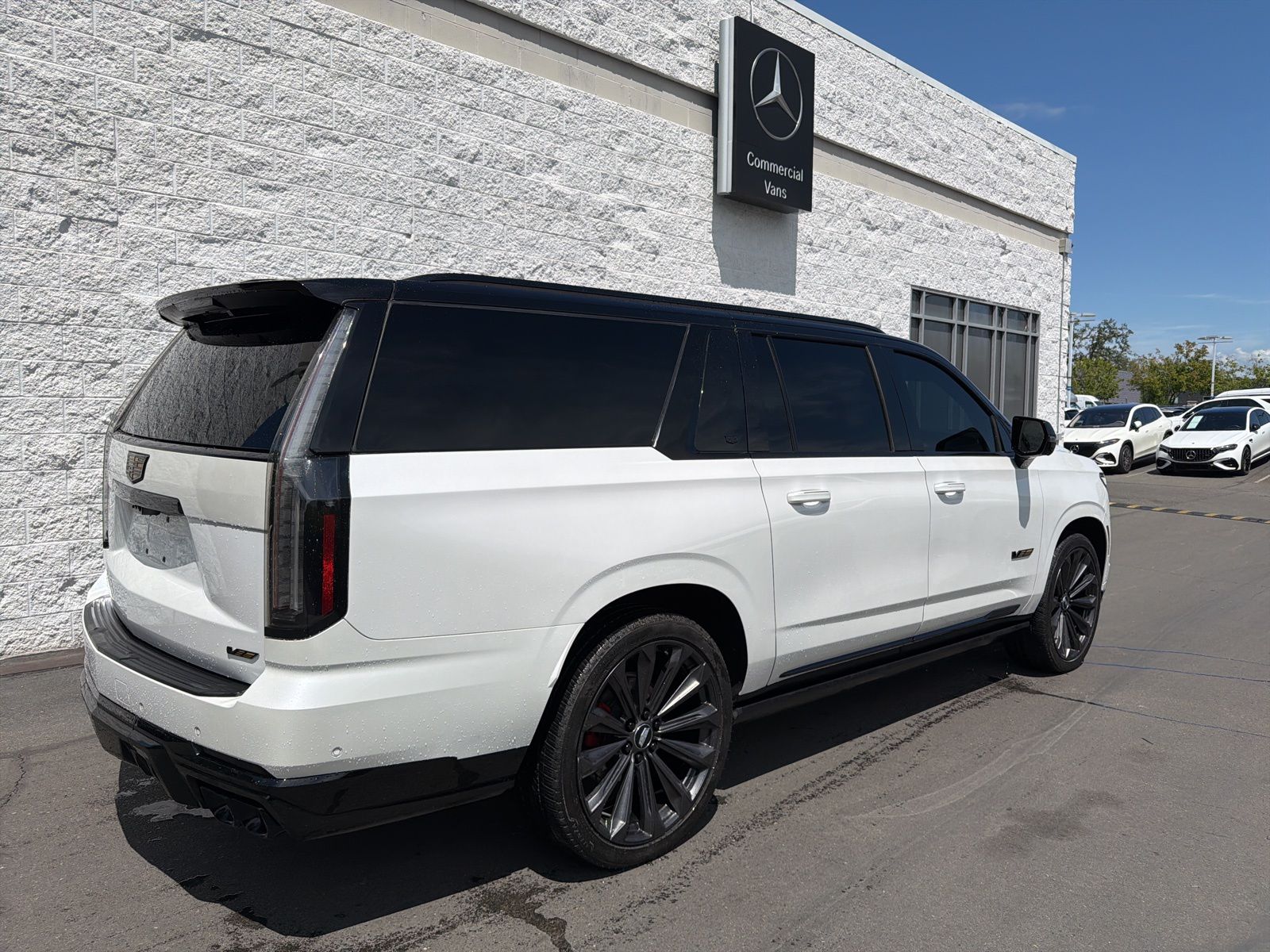 2025 Cadillac Escalade ESV V-Series photo 6