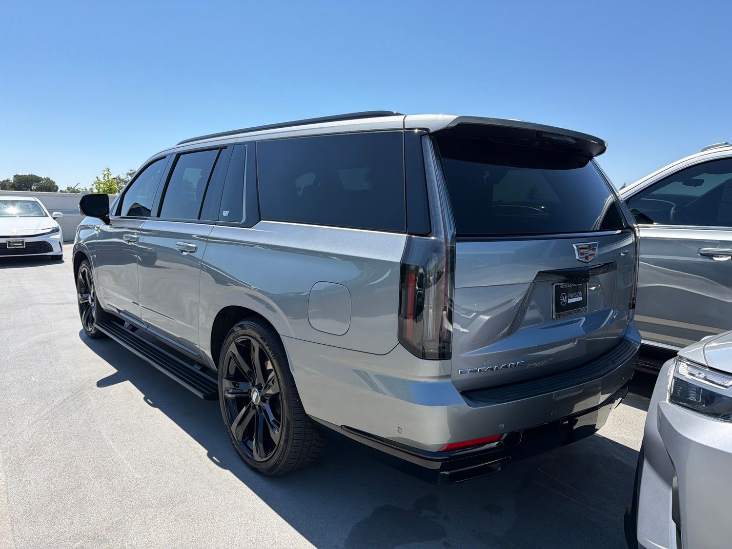 2025 Cadillac Escalade ESV Sport Platinum photo 5