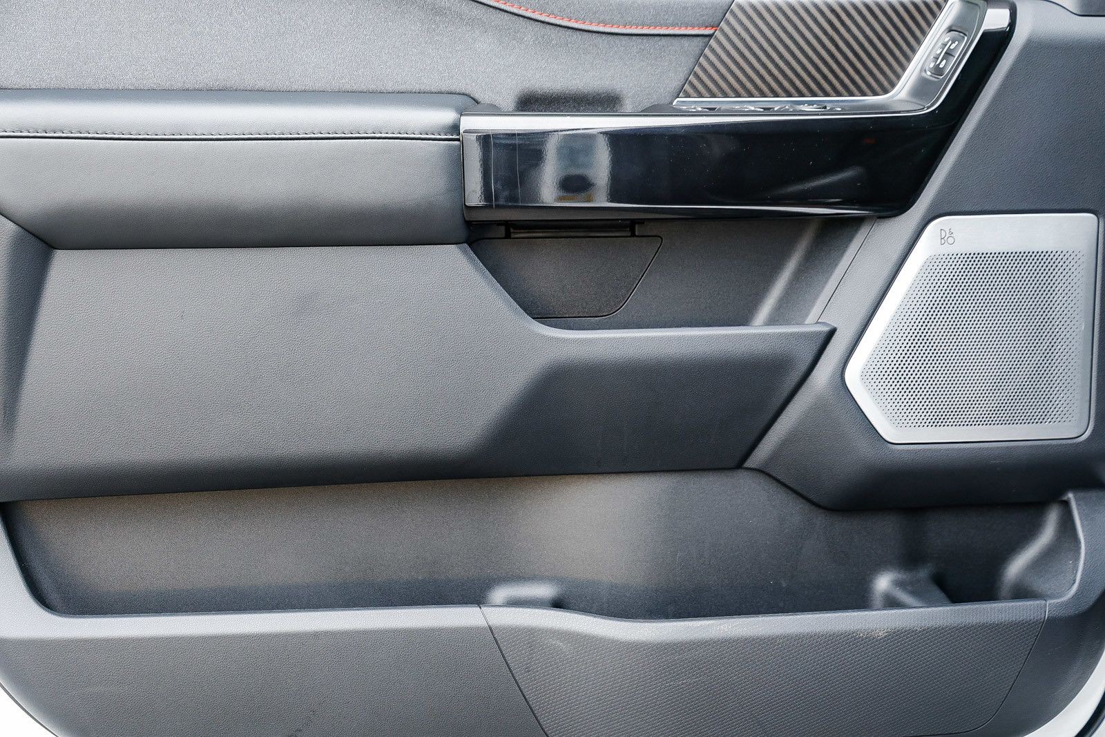 2023 Ford F-150 Raptor - Photo 22