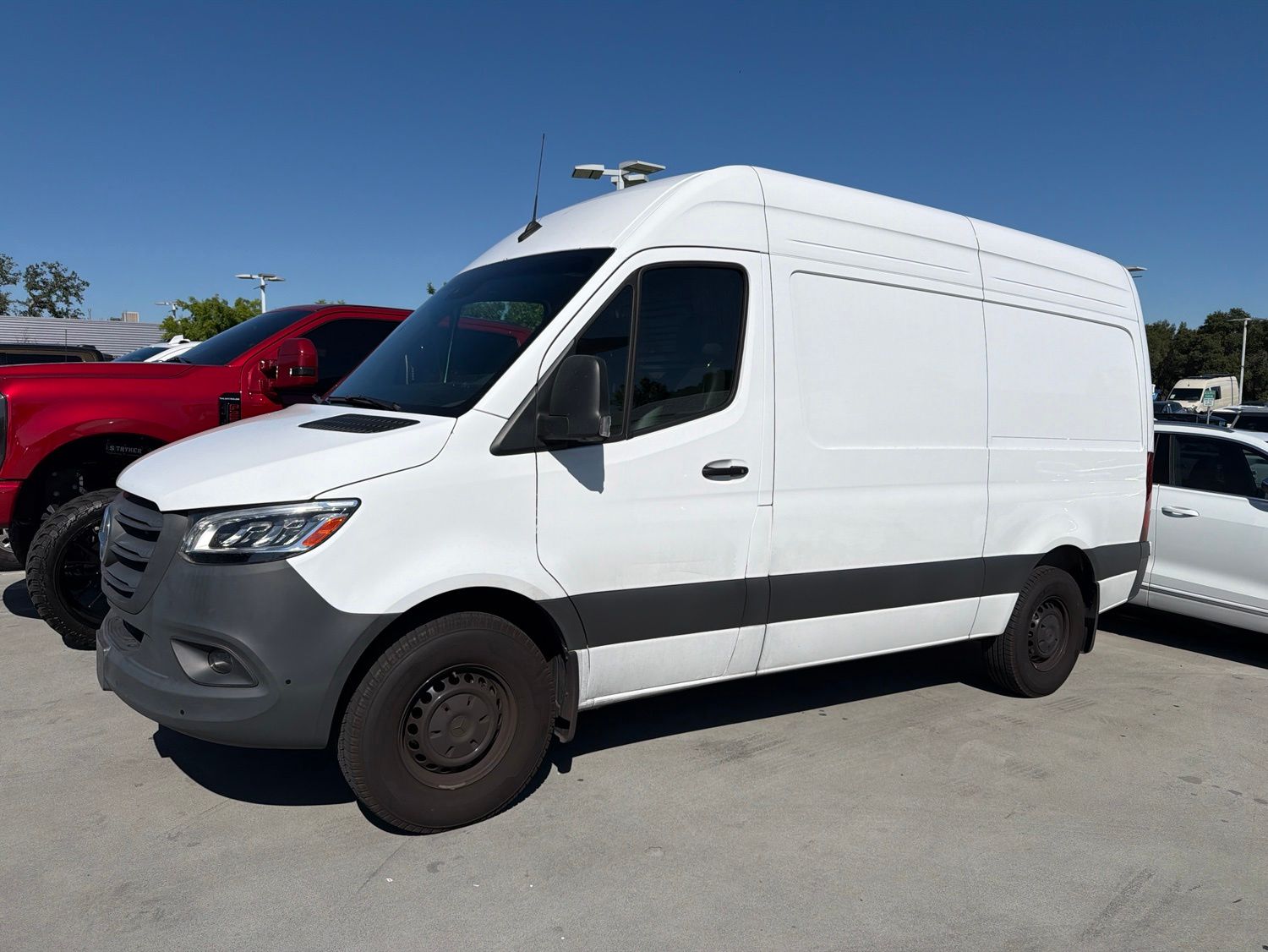 2024 Mercedes-Benz Sprinter 2500 144 WB HO's photo