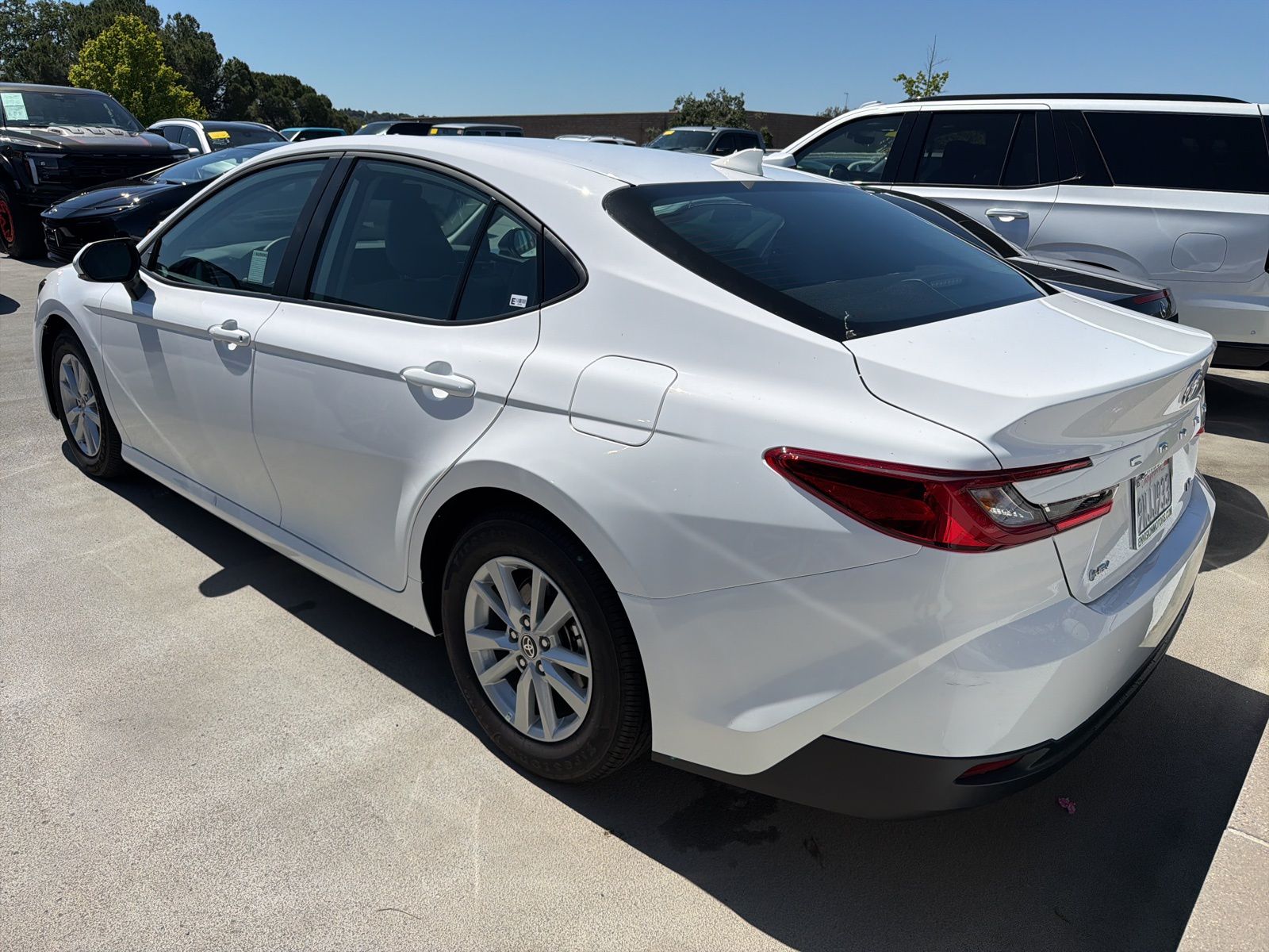 2026 Toyota Camry LE photo 4