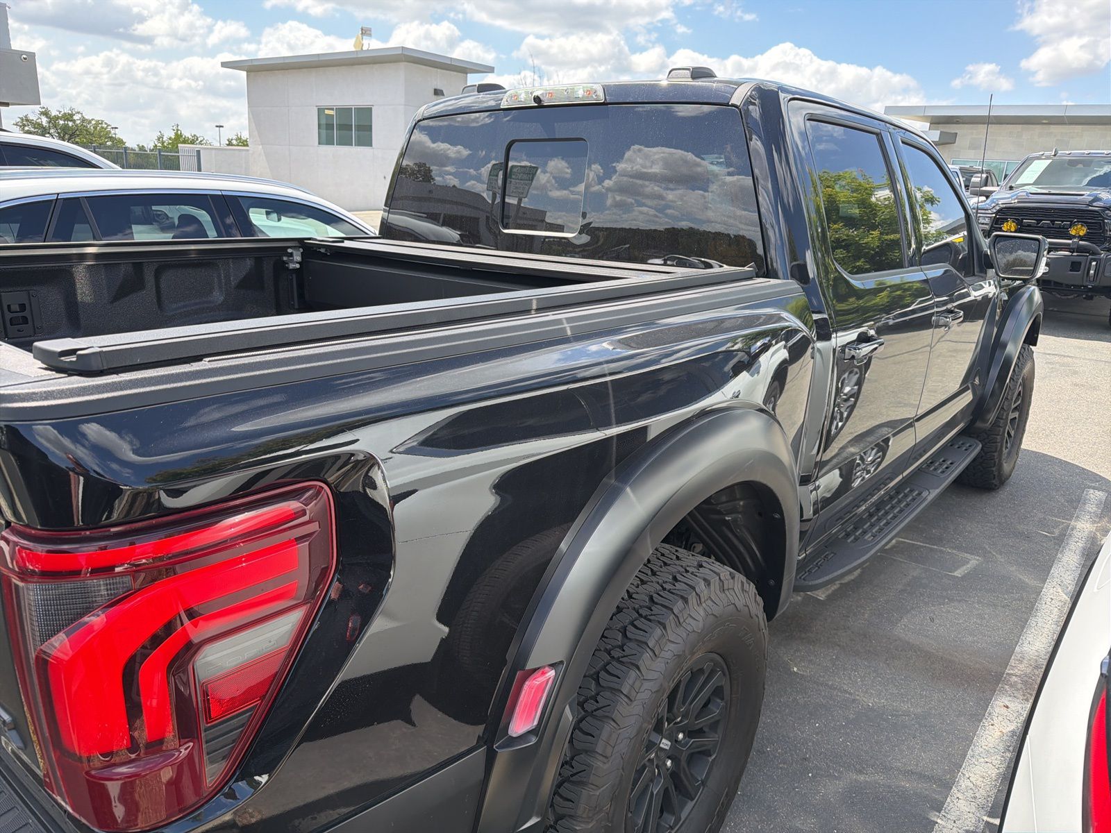 2025 Ford F-150 Raptor photo 3