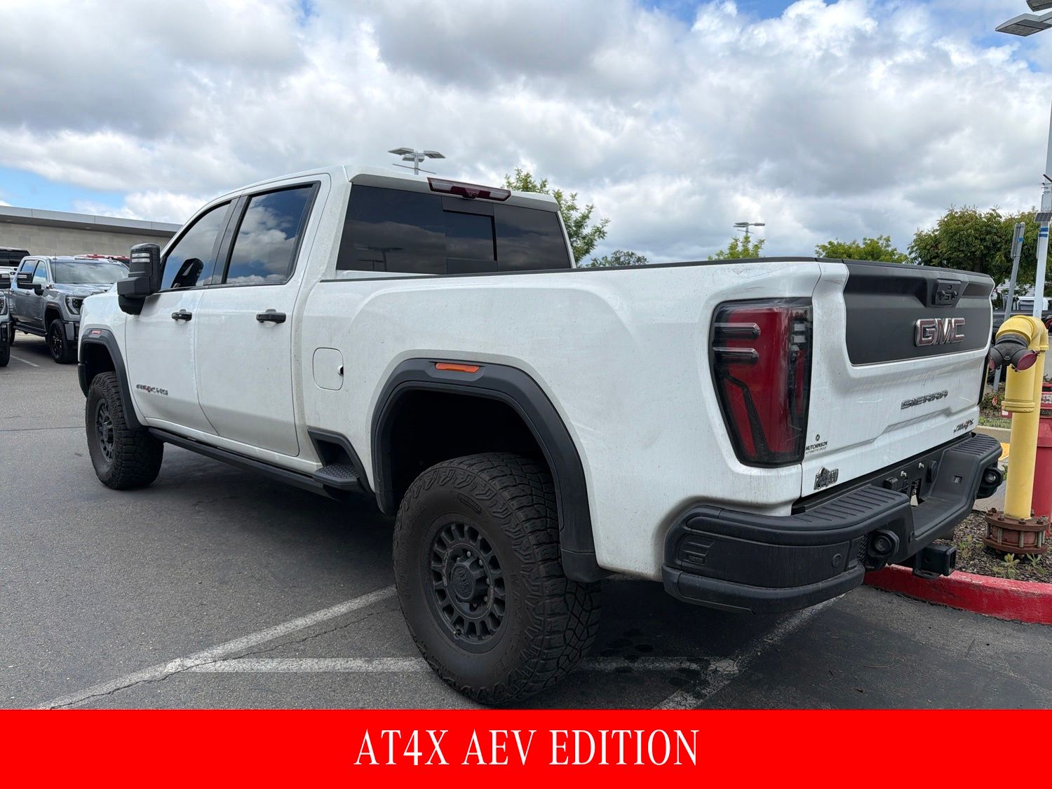 2024 GMC Sierra 2500HD AT4X photo 4
