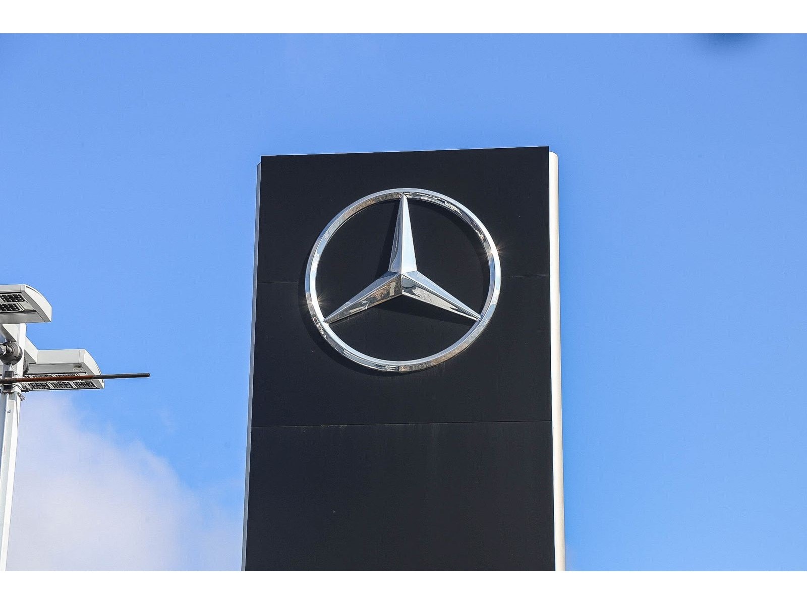 2024 Mercedes-Benz E-Class E350 - Photo 41