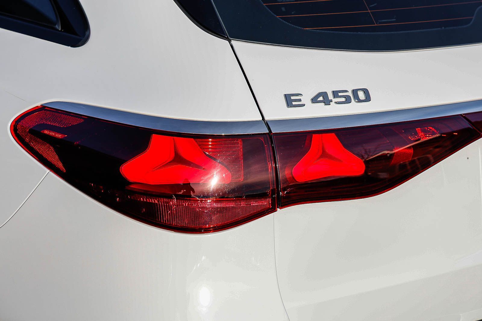 2024 Mercedes-Benz E-Class E 450 photo 3