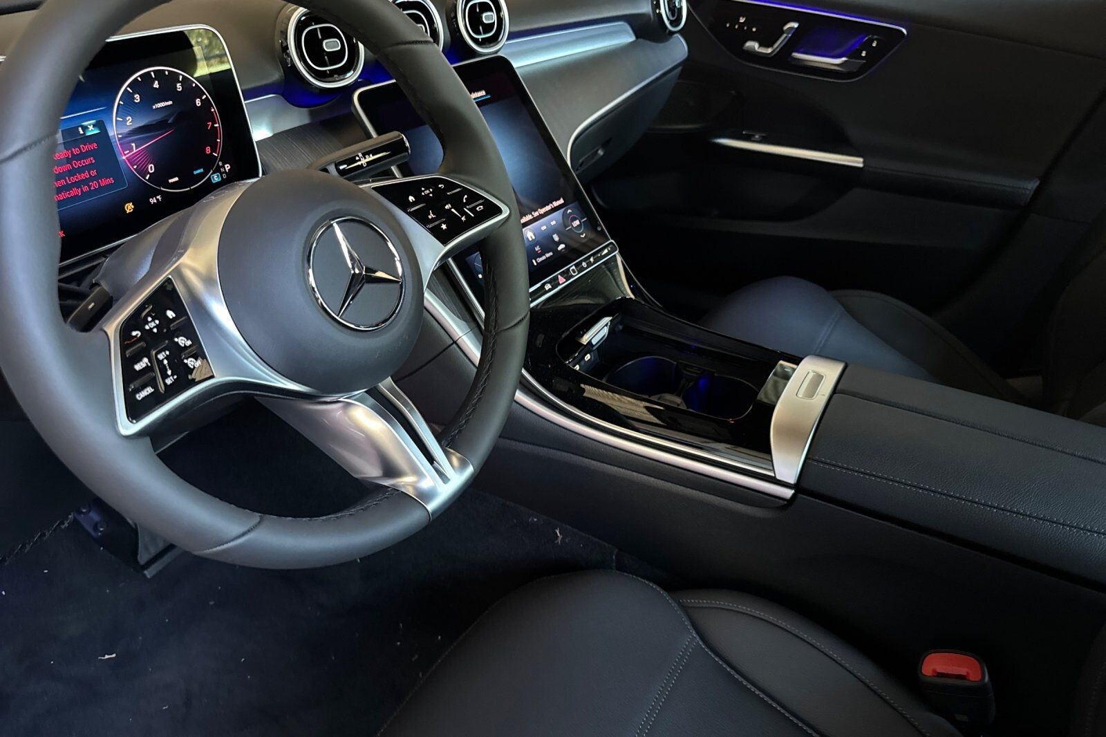 2025 Mercedes-Benz C-Class Sedan C 300 - Photo 11