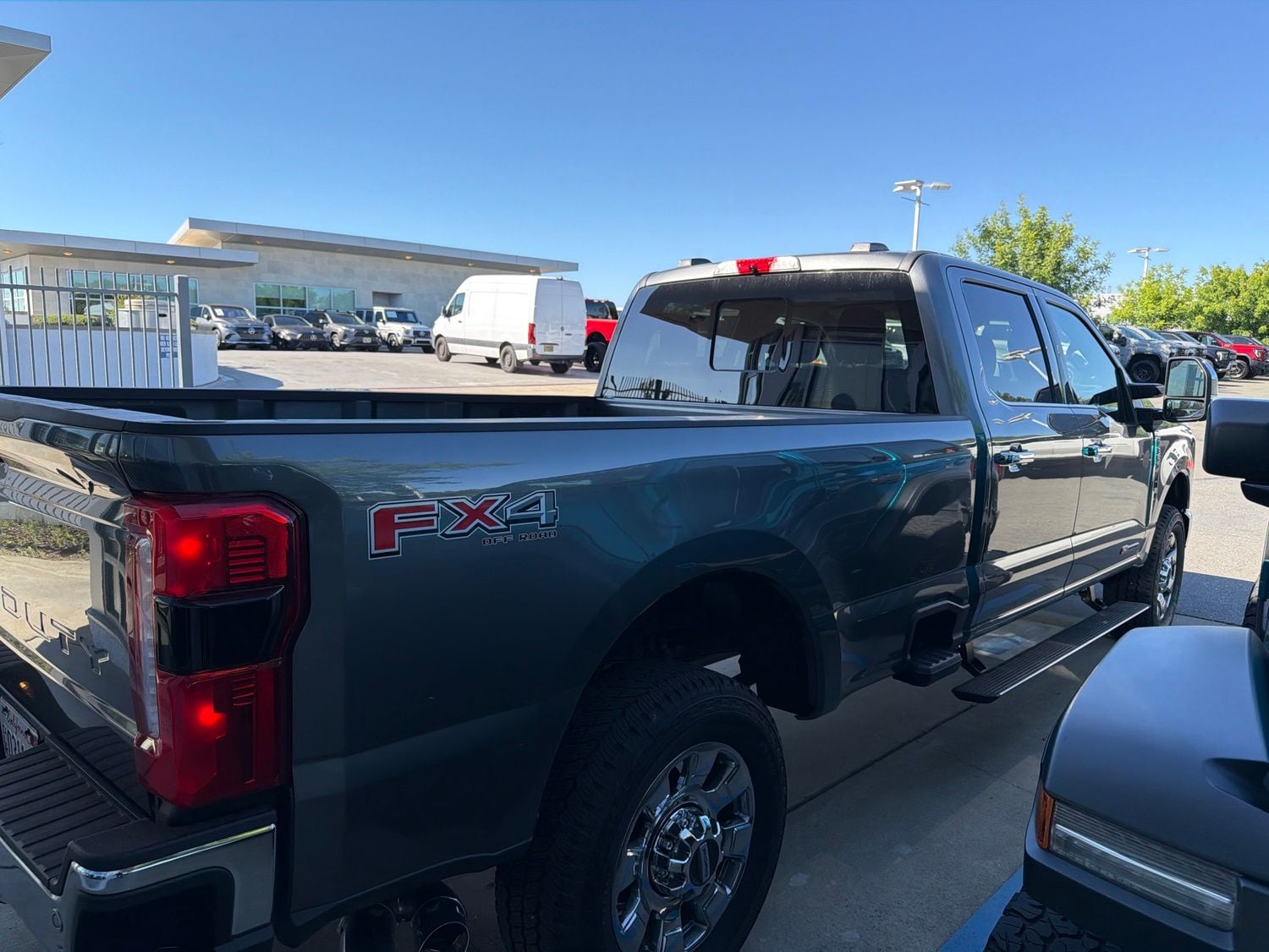 2026 Ford F-350SD Lariat photo 5
