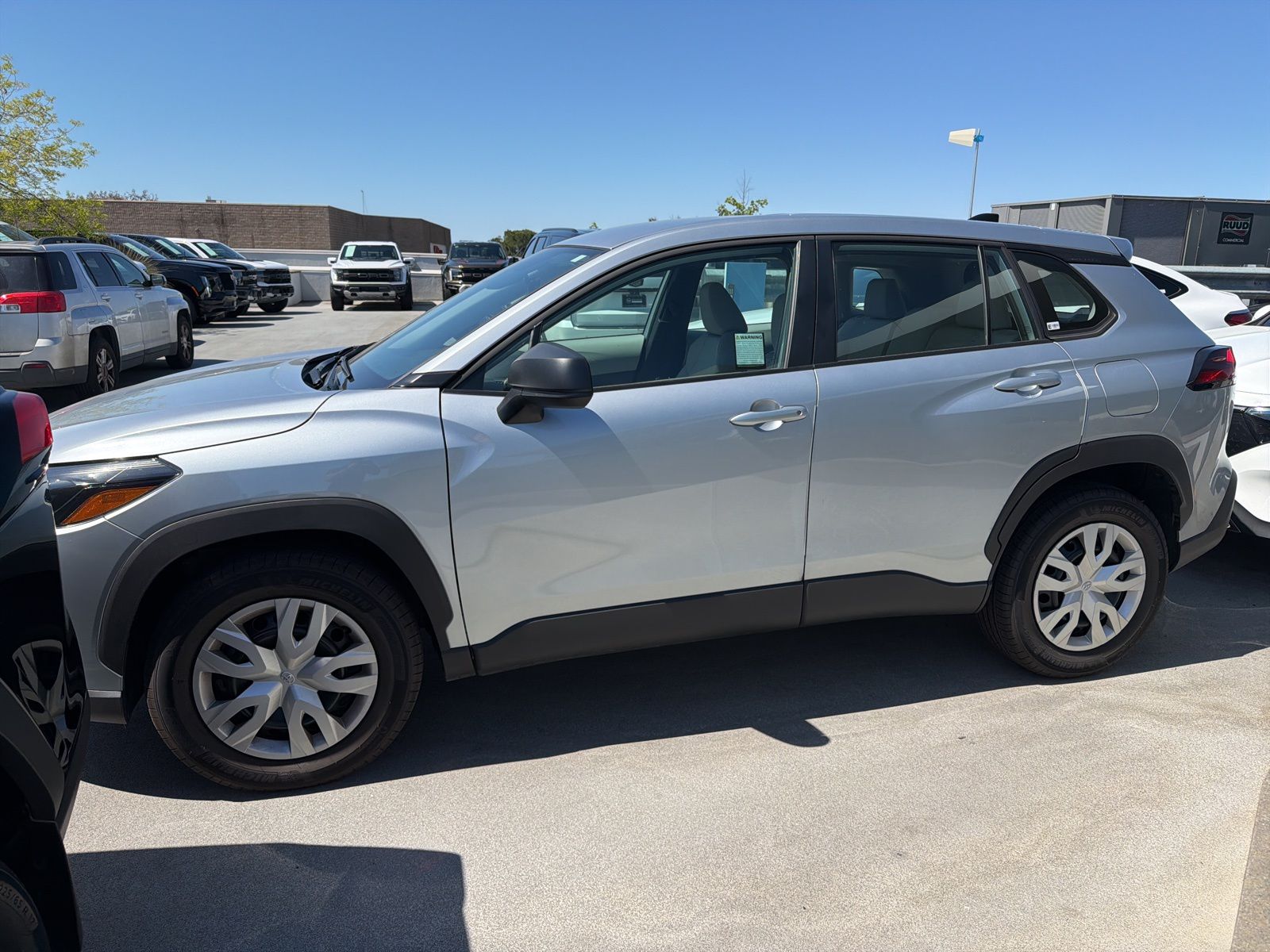 2026 Toyota Corolla Cross L photo 2