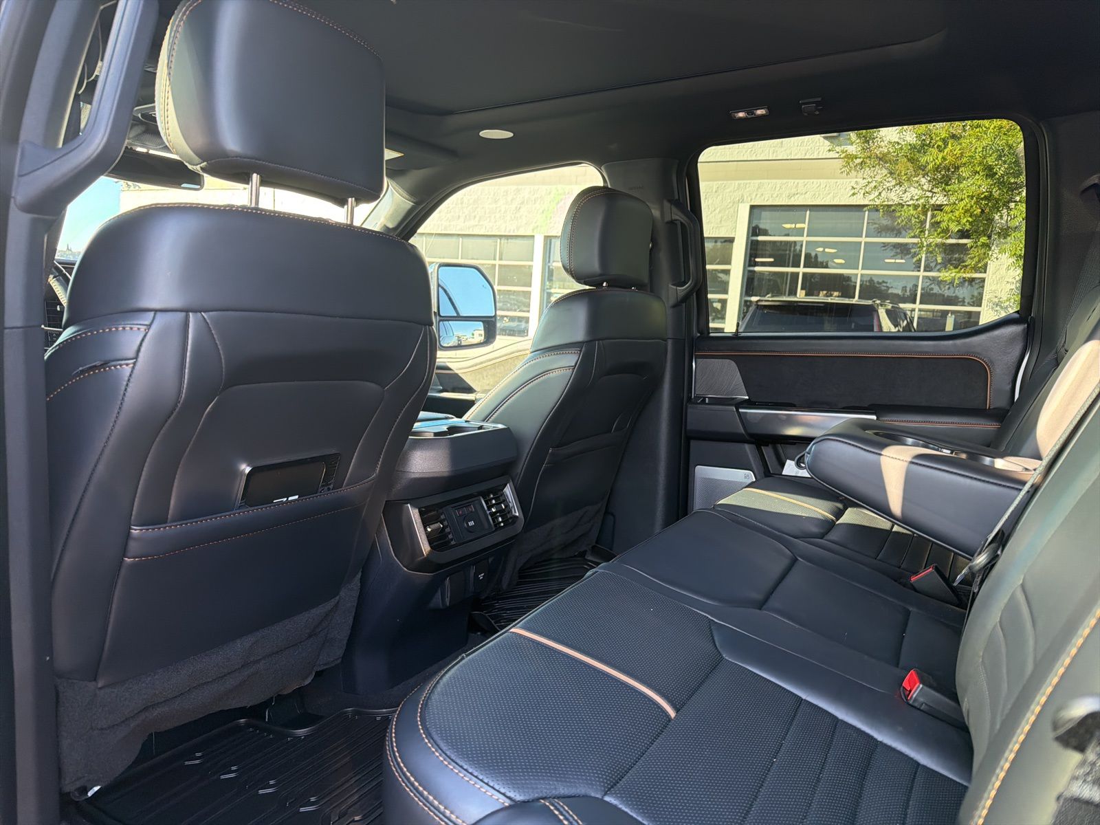 2024 Ford F-250SD Platinum photo 3