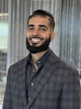 Staff member Jaswinder Choong from ID_35470f