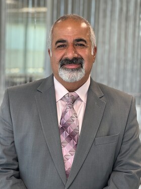 Staff member Neil Hendi from ID_35470f