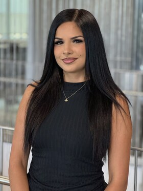Staff member Jennifer Davila from ID_35470f