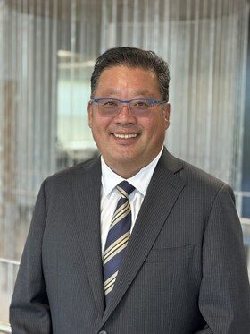 Staff member Thomas Lee from ID_35470f