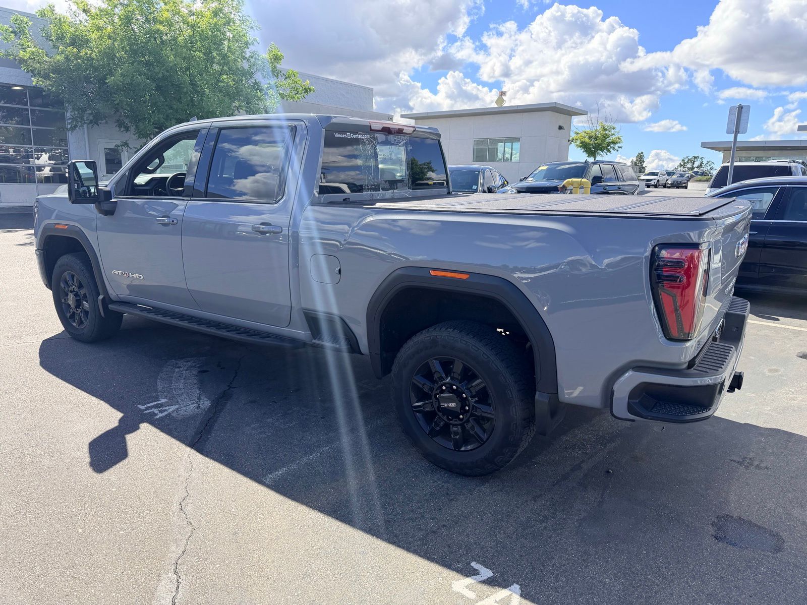 2024 GMC Sierra 2500HD AT4 photo 4