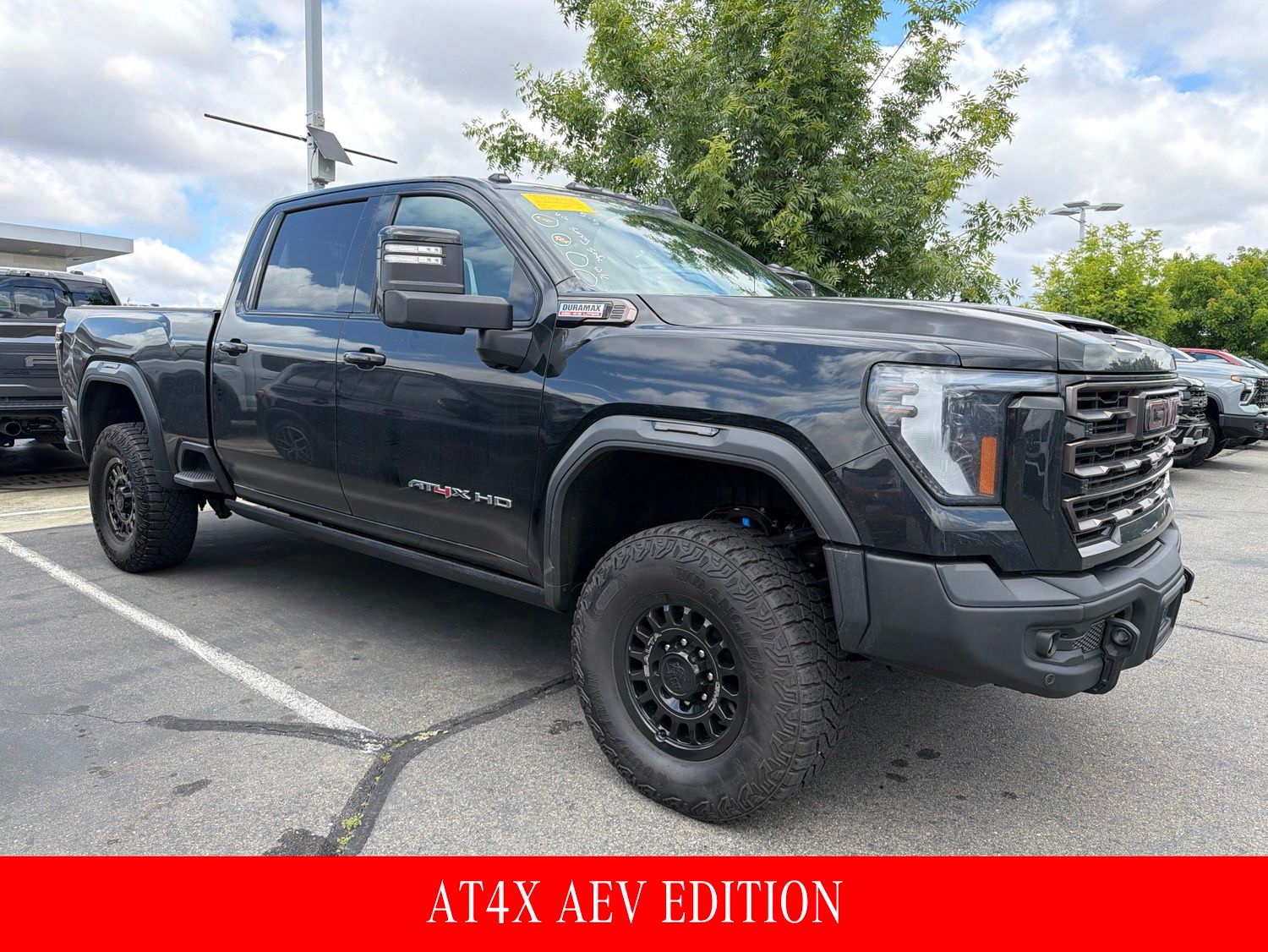 2024 GMC Sierra 2500HD AT4X photo 2