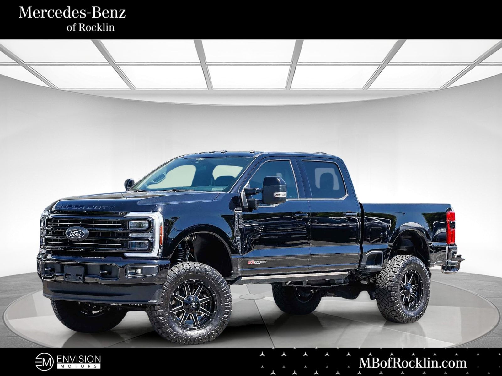 2025 Ford F-250 Platinum 4x4 Crew Cab 8' Box's photo