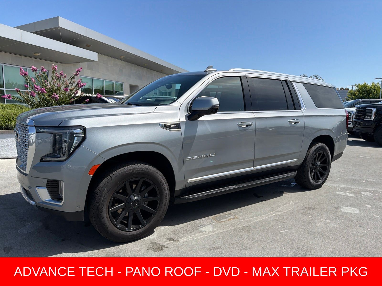 2024 GMC Yukon Denali AWD's photo