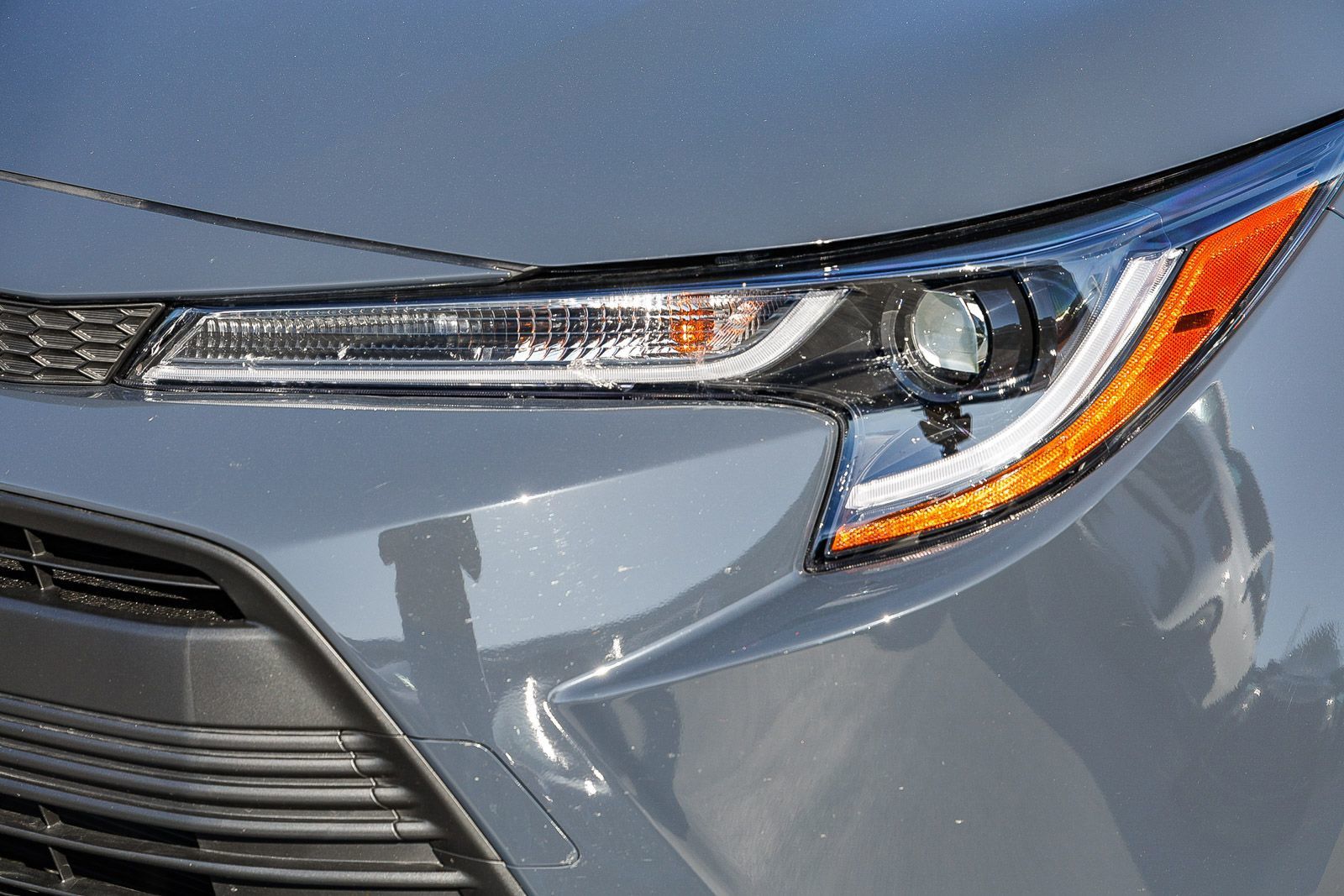 2026 Toyota Corolla LE photo 6