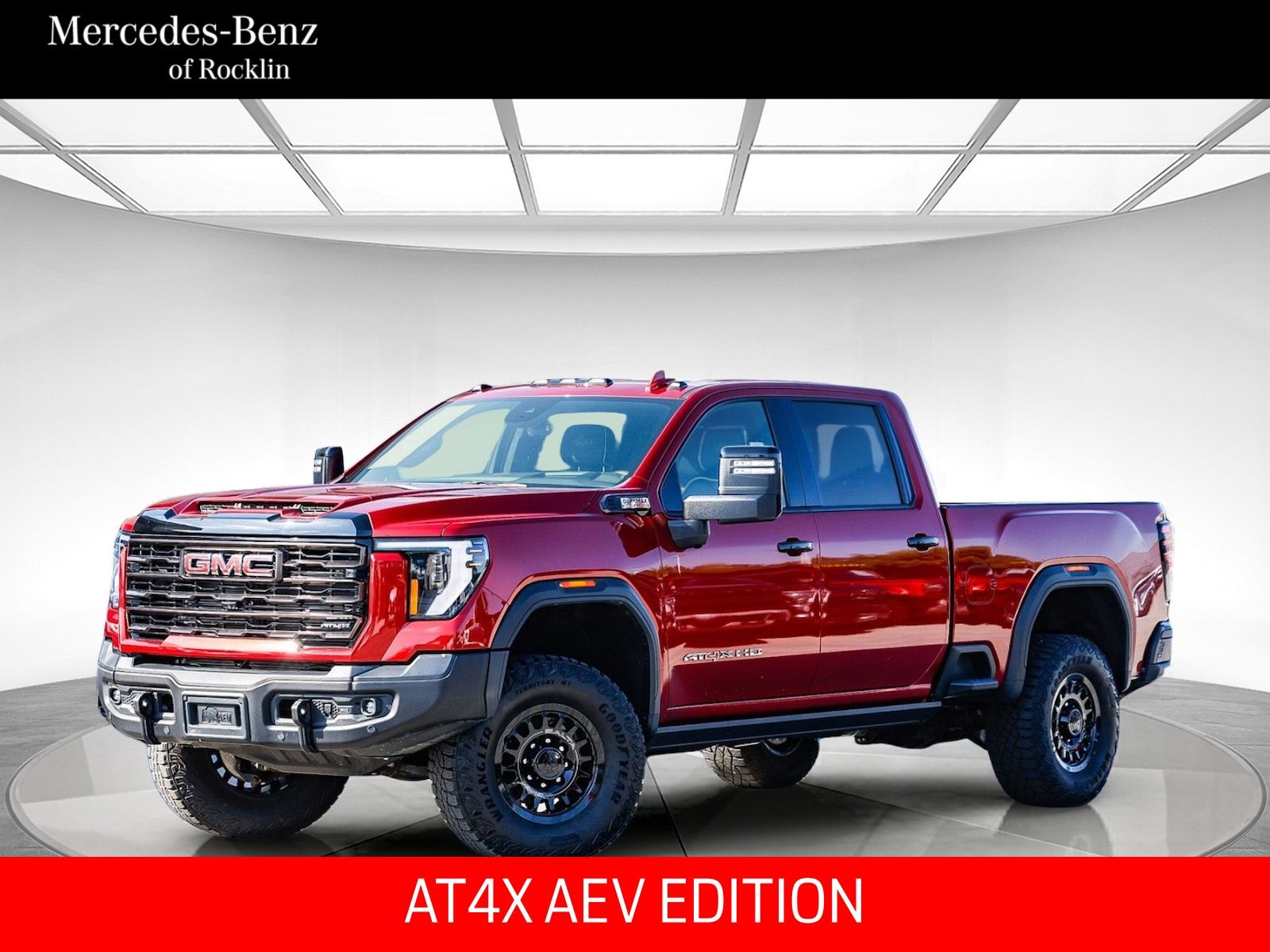 2024 GMC Sierra 4WD Crew Cab Standard Box AT4X's photo