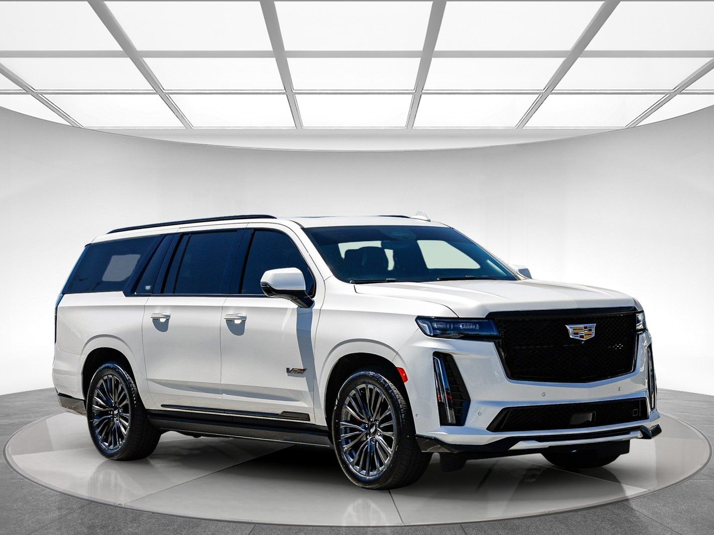 2023 Cadillac Escalade ESV V-Series photo 4