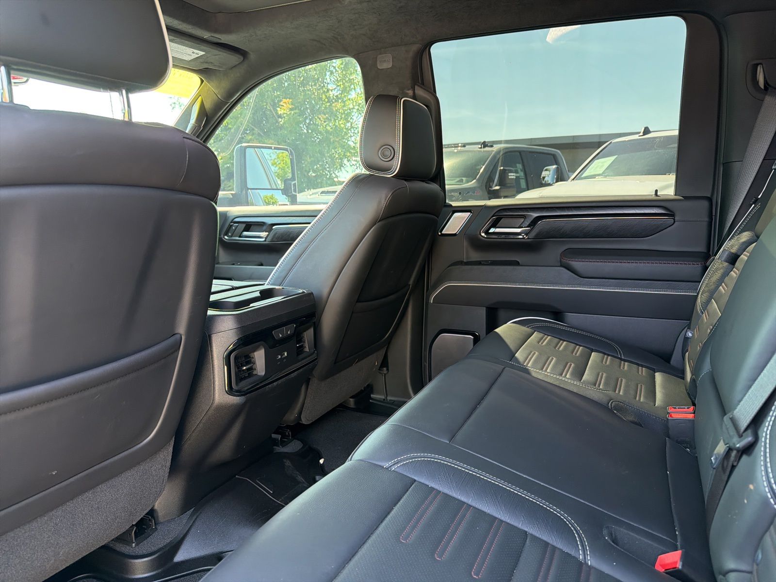 2024 GMC Sierra 2500HD AT4X photo 6