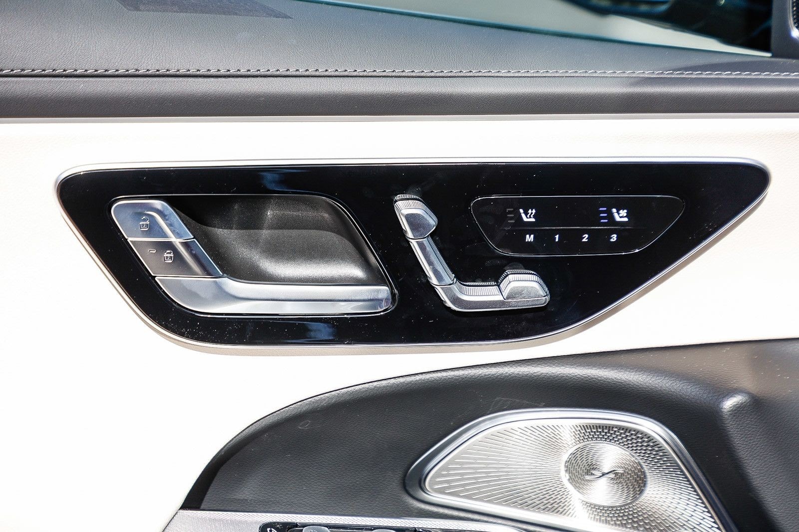 2026 Mercedes-Benz E-Class E350 - Photo 23