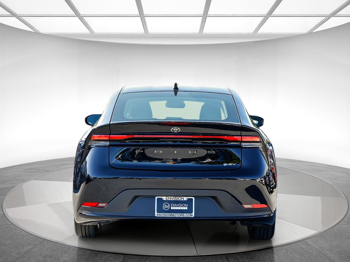2026 Toyota Prius LE photo 2