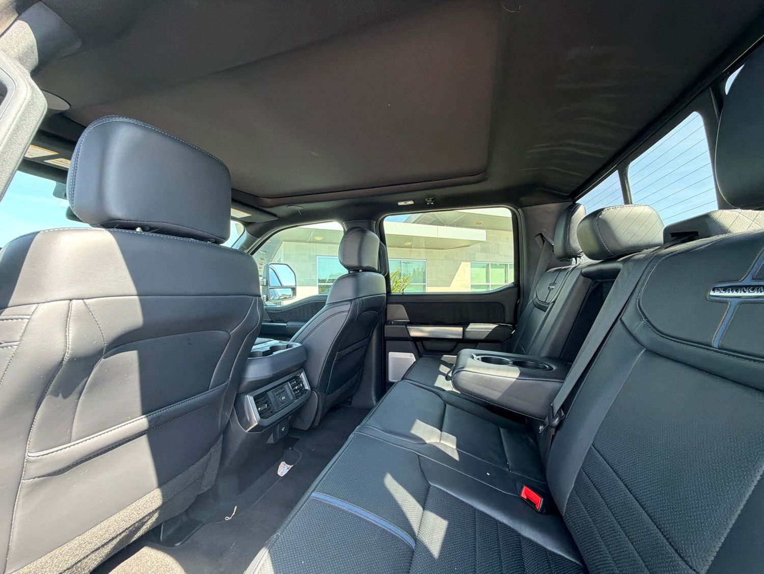 2025 Ford F-250SD Platinum photo 3