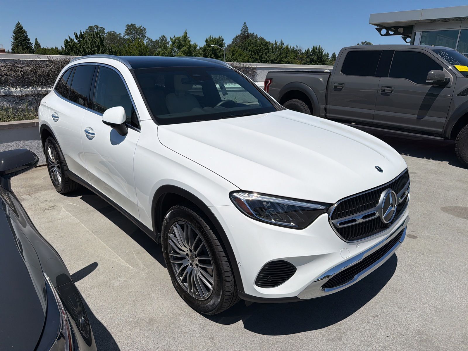 2026 Mercedes-Benz GLC GLC 300 4MATIC's photo