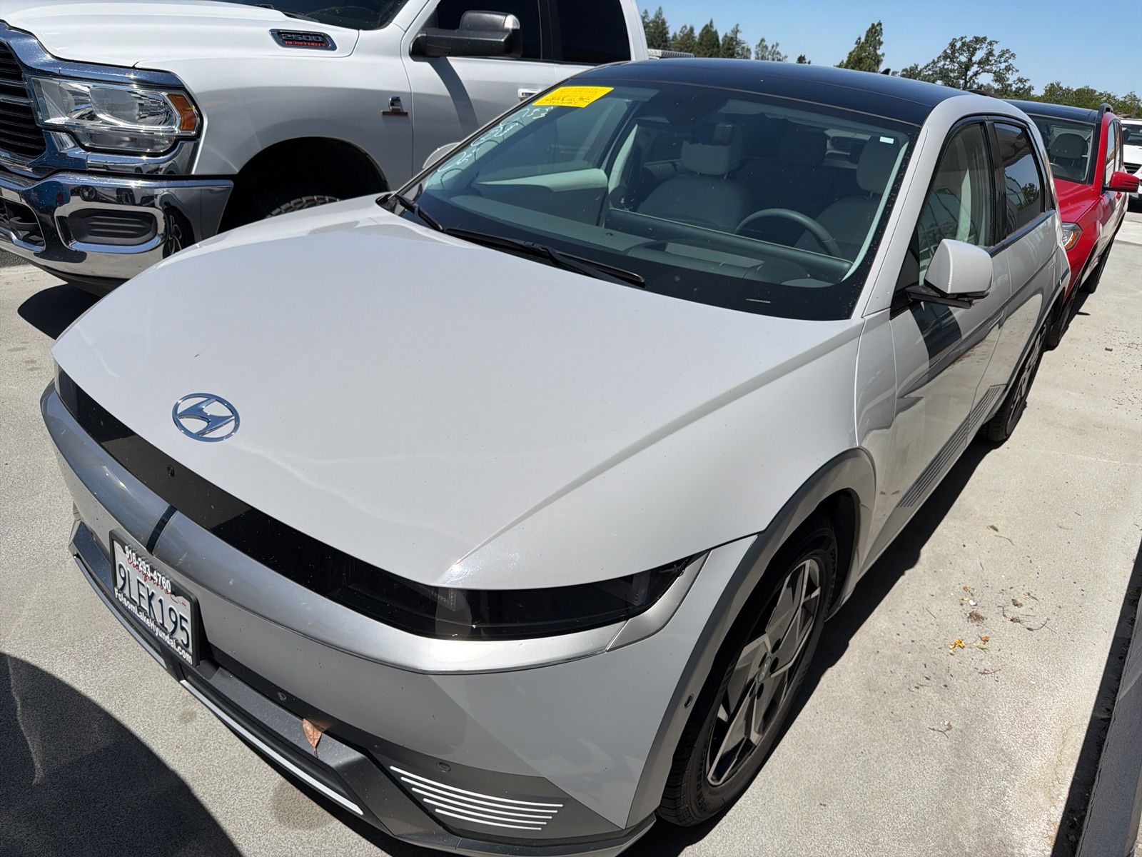 2024 Hyundai IONIQ 5 Limited photo 2