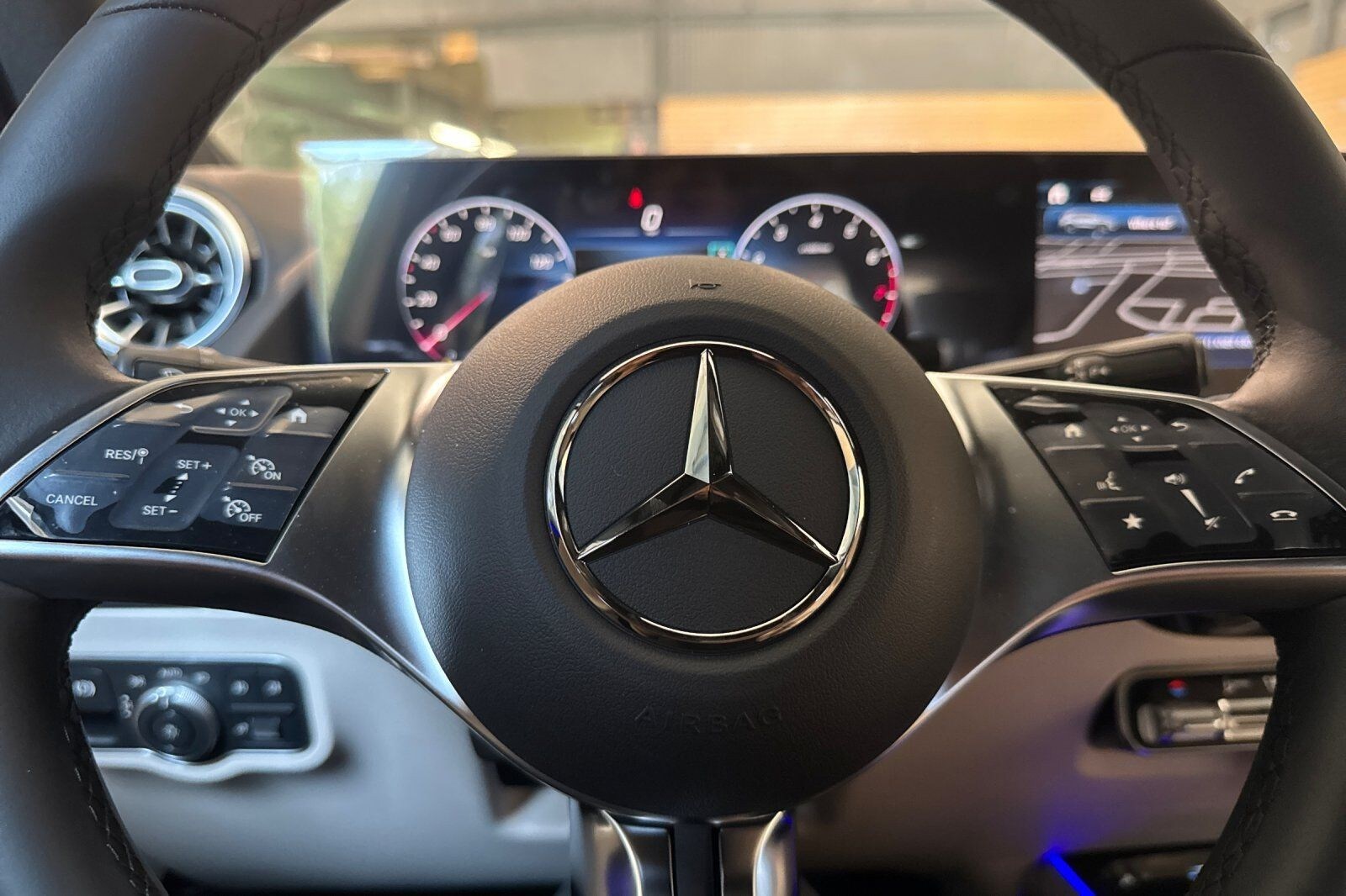 2025 Mercedes-Benz GLA GLA250 - Photo 30