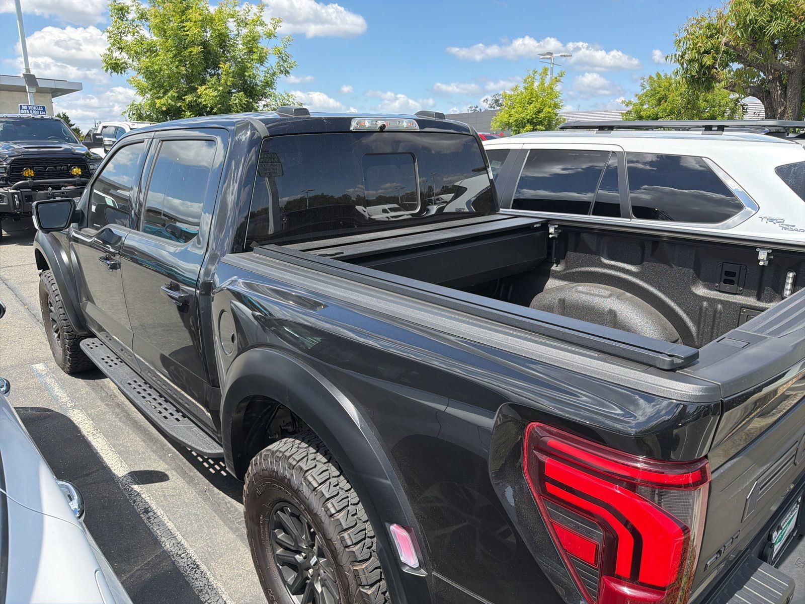 2025 Ford F-150 Raptor photo 4